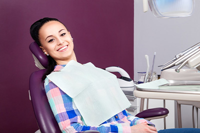 man getting tooth-colored fillings in Putnam